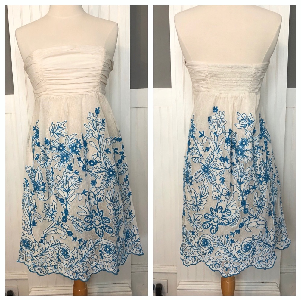 Vanessa Virginia empire waist lace dress 8 M